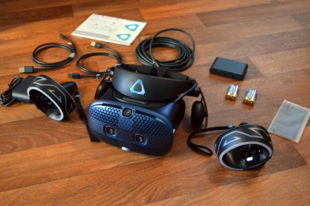 HTC Vive Cosmos