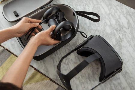 Oculus Quest в коробке